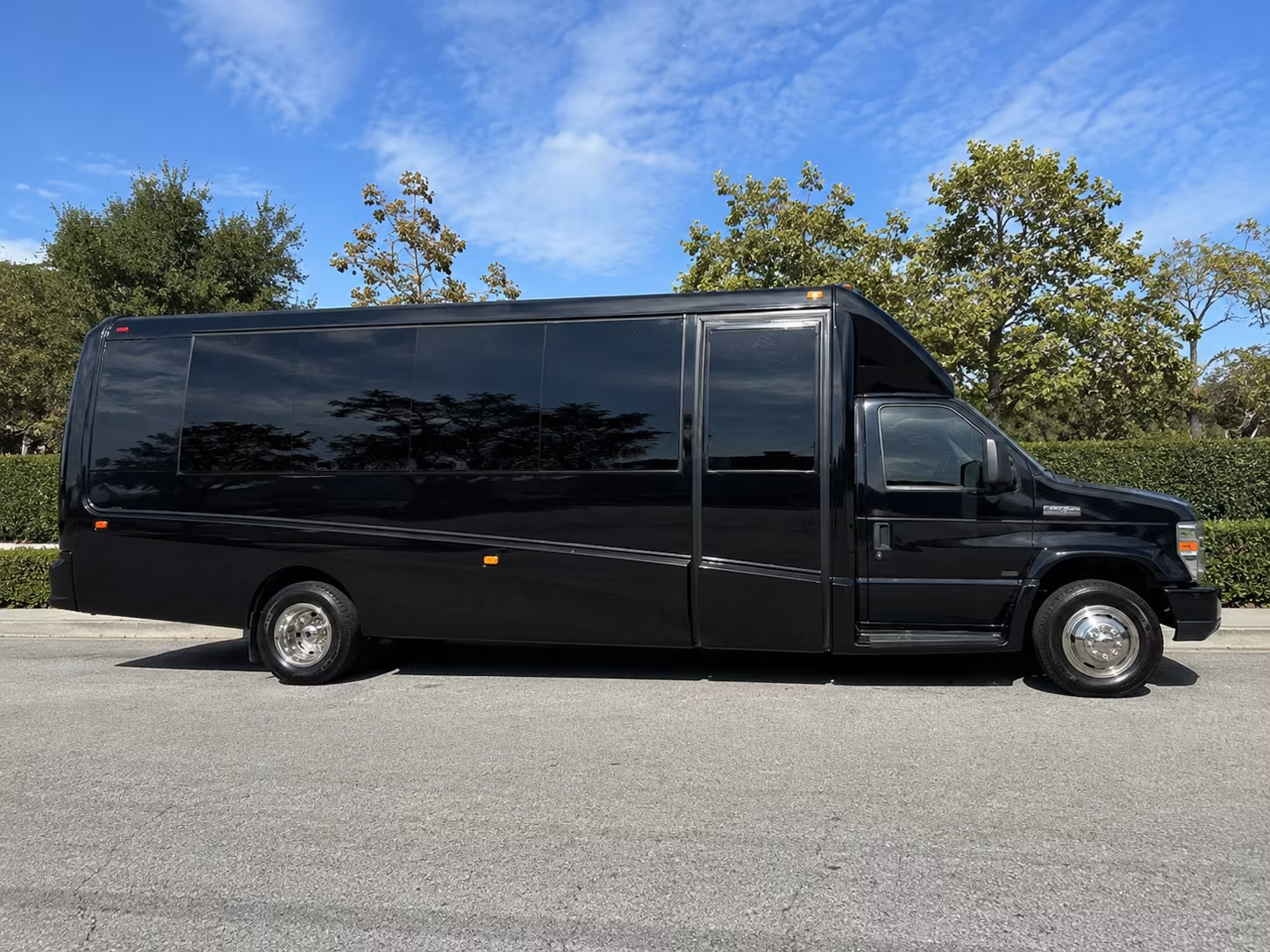 minneapolis easy private event bus rentals in minneapolis