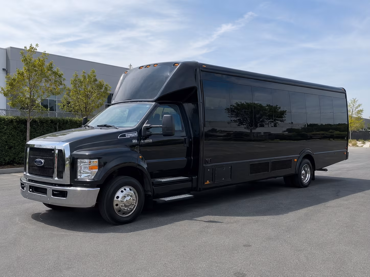 party buses with the amenities your prom group wants